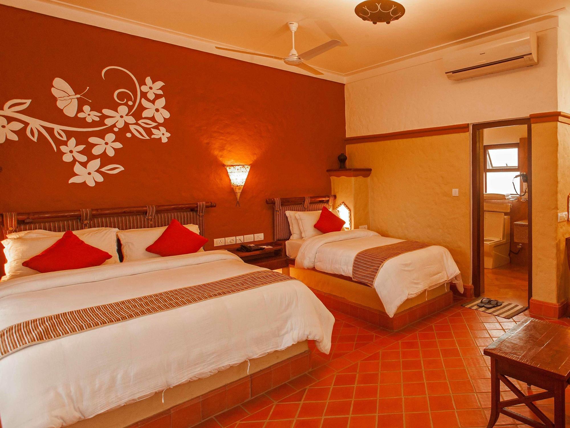 Green Park Chitwan Sauraha Exterior foto