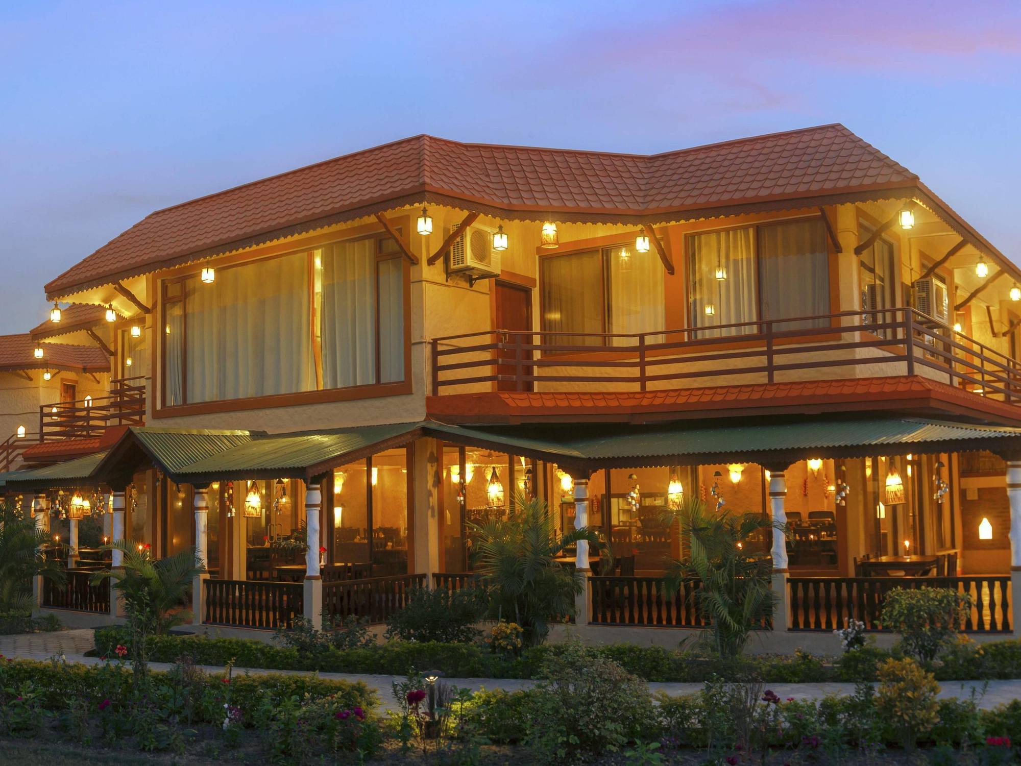 Green Park Chitwan Sauraha Exterior foto