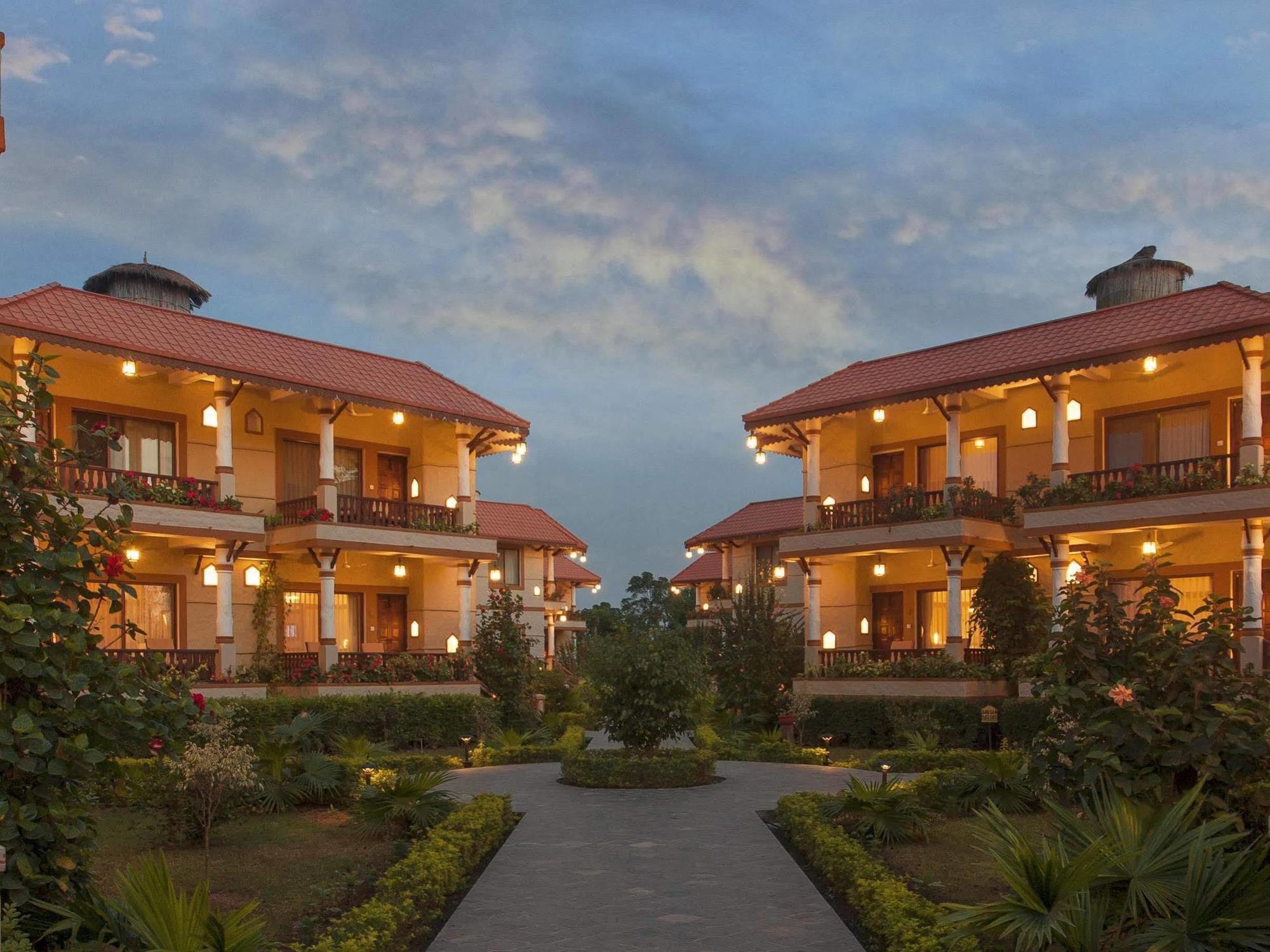 Green Park Chitwan Sauraha Exterior foto