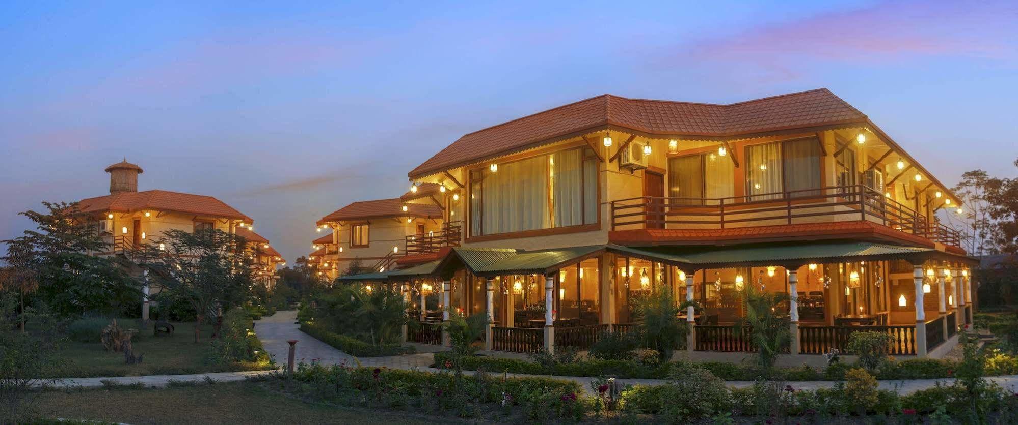 Green Park Chitwan Sauraha Exterior foto